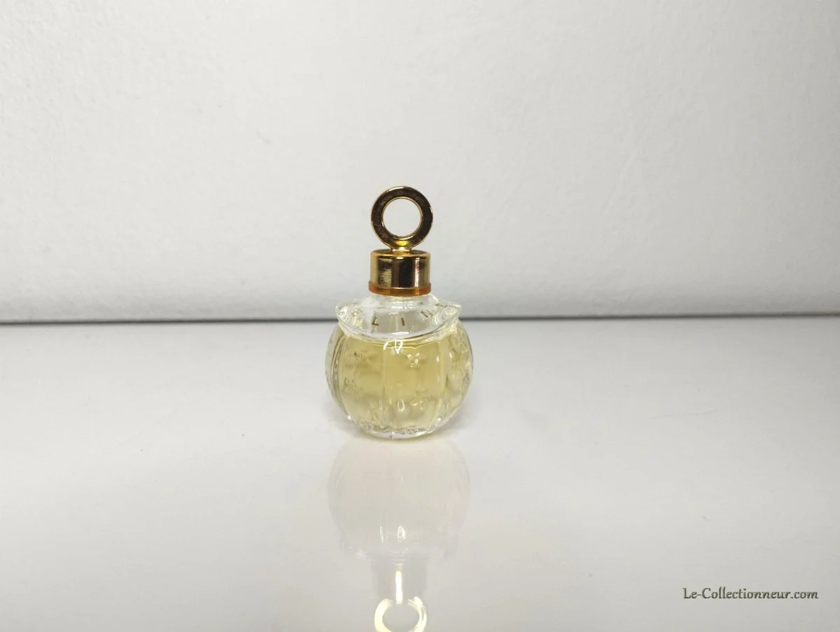 Miniature parfum 8220;Céline” Vins Rouges Harmonieux Occasion