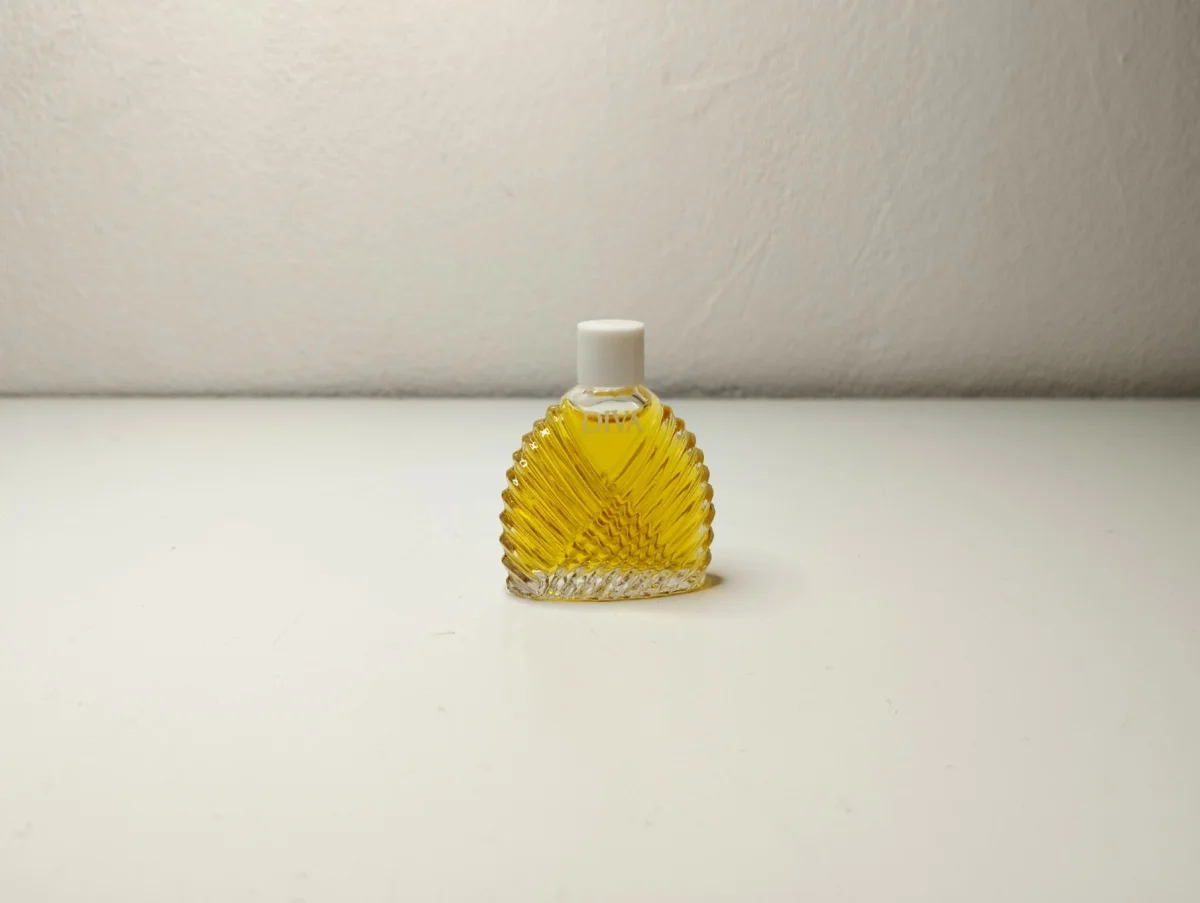 Miniature parfum Ungaro Vins Rouges Harmonieux Occasion