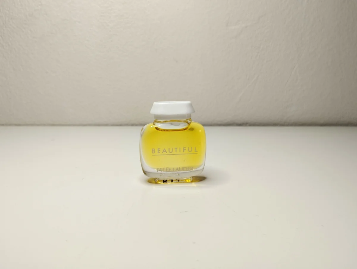 Miniature de parfum “Beautiful” Estée Livres Lauder - Vins Rouges Harmonieux pour Chaque Occasion