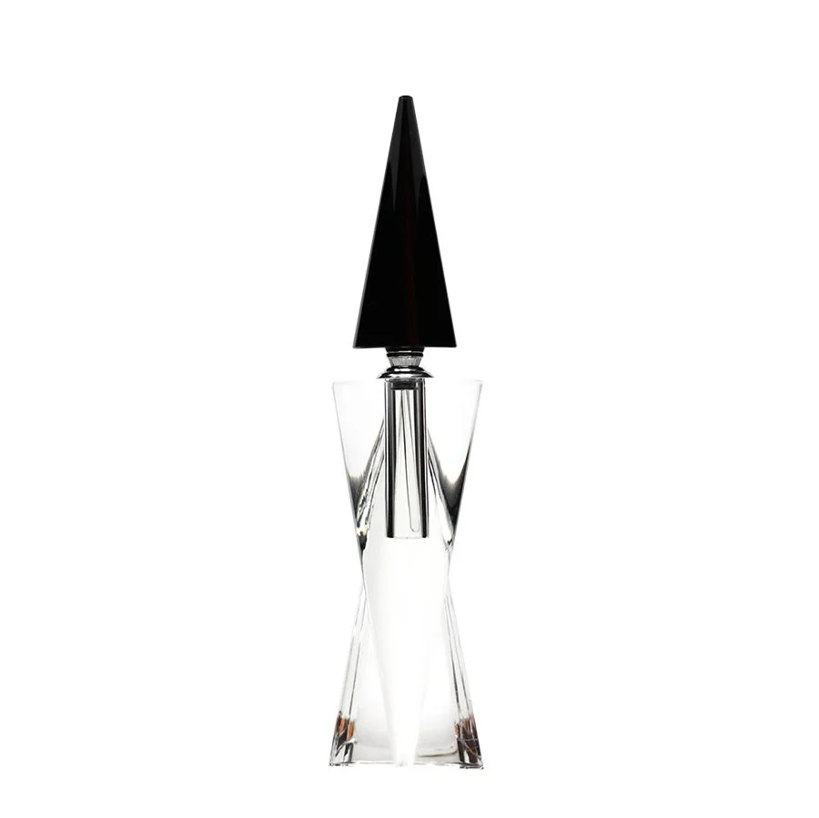 Black crystal perfume bottle - Vins Rouges Harmonieux pour Chaque Occasion Chahut et Prodiges | Black Beat | MORE Natural Wine